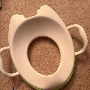 Munchkin Cream and Green Potty Seat